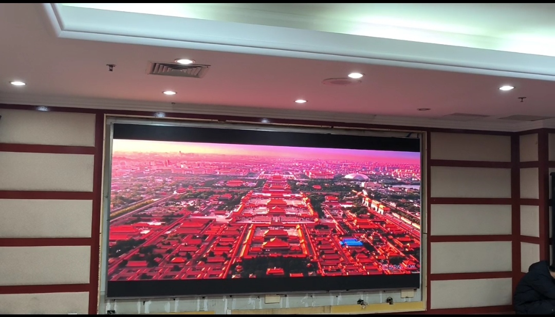湖北省公路局6樓室內(nèi)全彩P1.86安裝完成  尺寸：3.52X1.76 像素點：1892X946